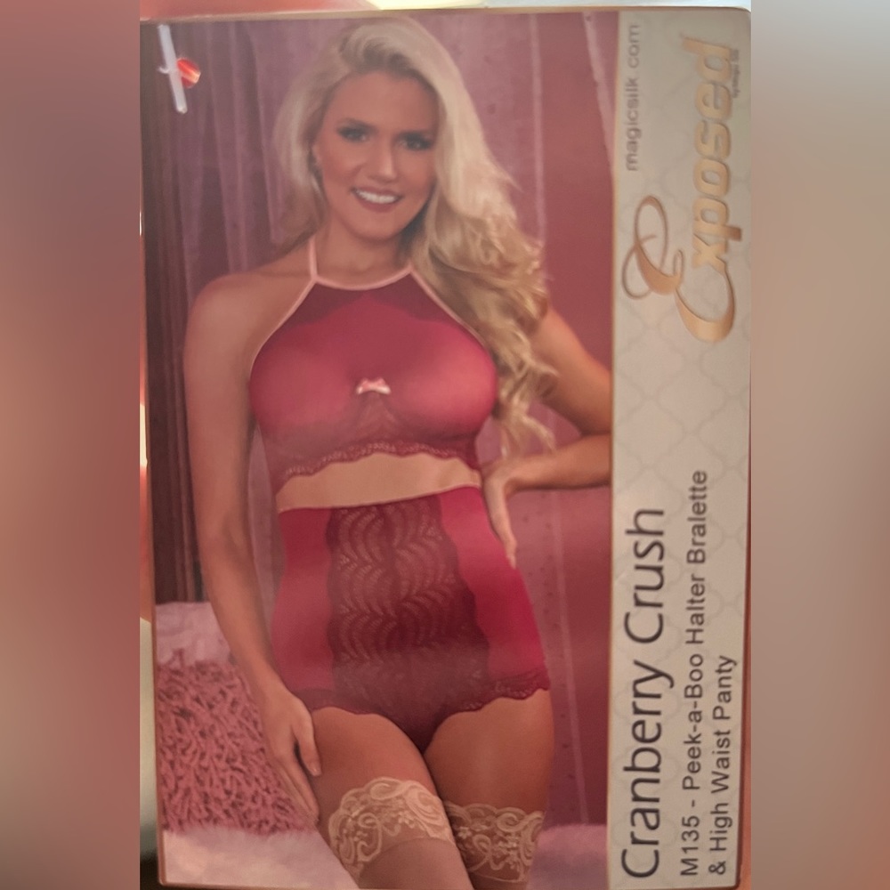 Peek a boo halter bralette & high waist panty size l/xl